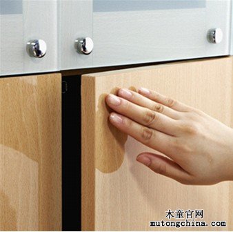 三聚氰胺板家具的辨識